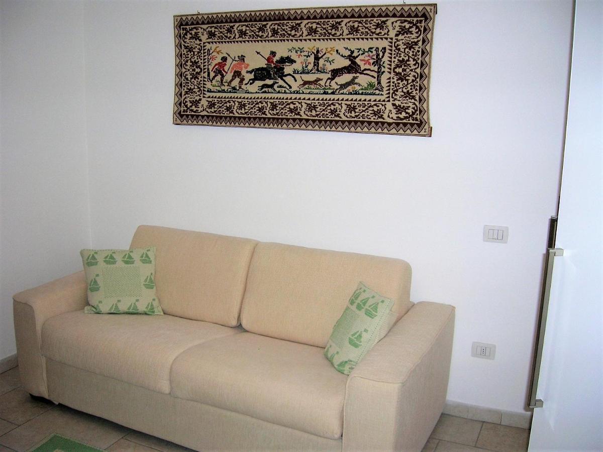 Appartamento Nel Cuore Di Villasimius 1 Piano ภายนอก รูปภาพ